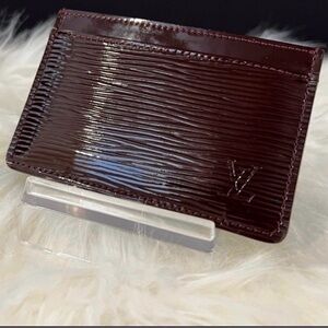 Authentic Louis Vuitton Epi Leather Glossy Color Moka/Dark Burgandy Card Holder